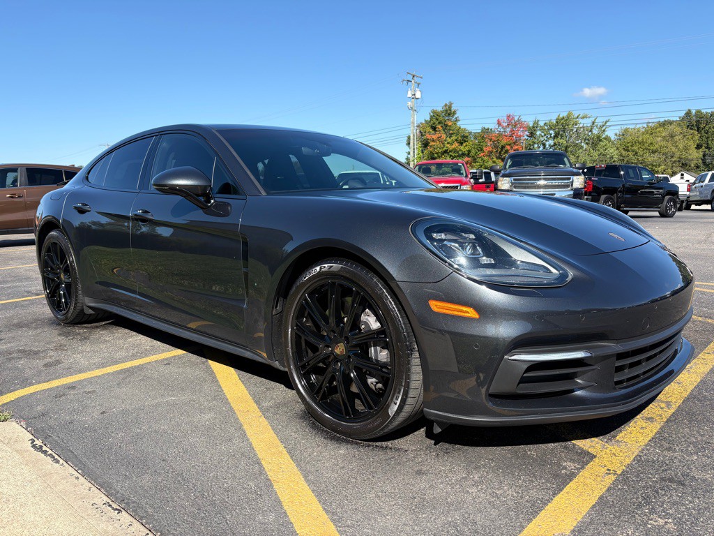 2019 Porsche Panamera Image 4