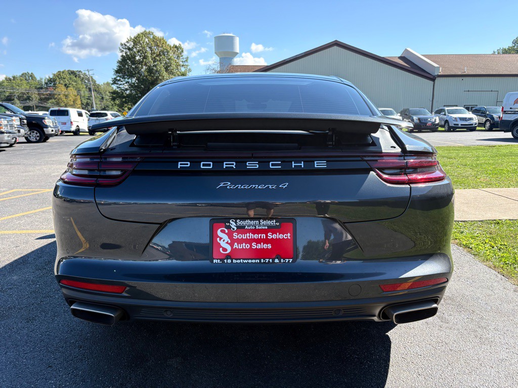 2019 Porsche Panamera Image 7
