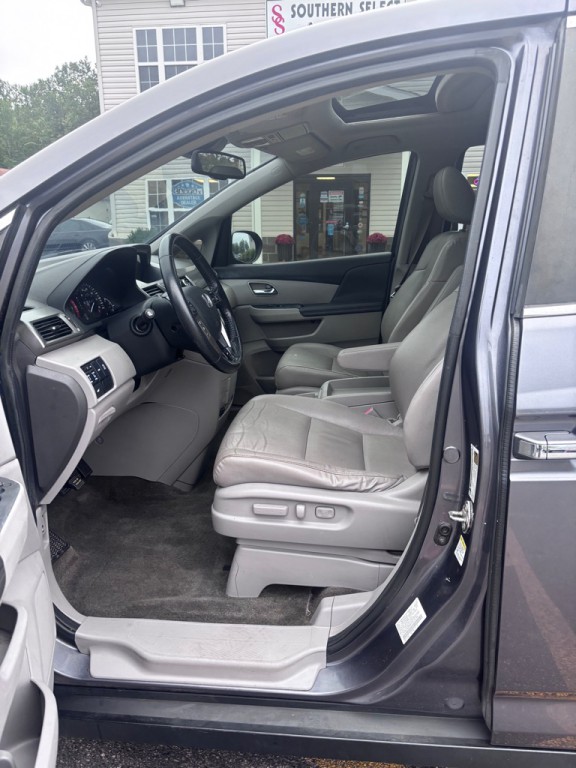 2016 Honda Odyssey Image 9