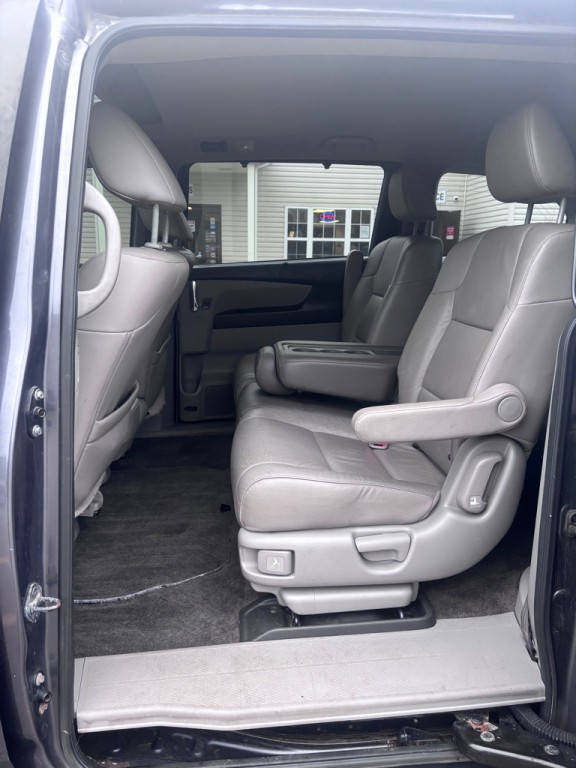 2016 Honda Odyssey Image 10