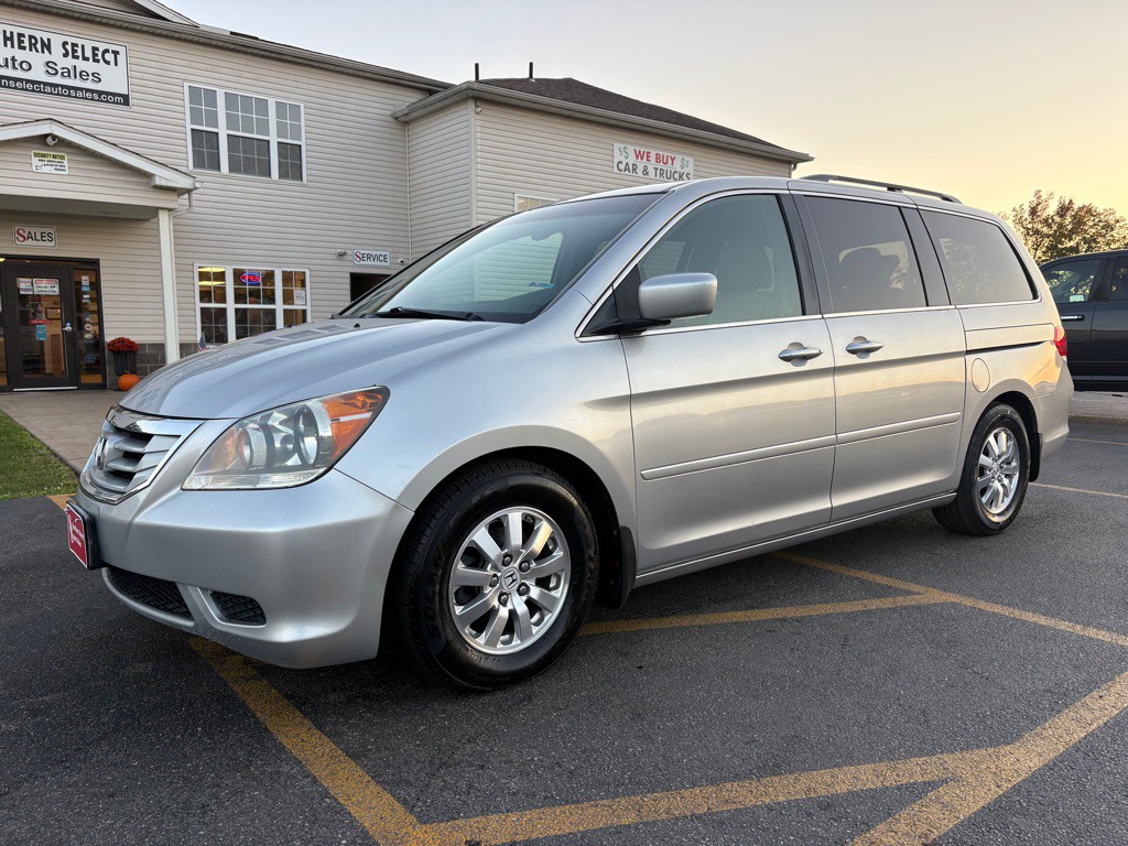2010 Honda Odyssey Image 2