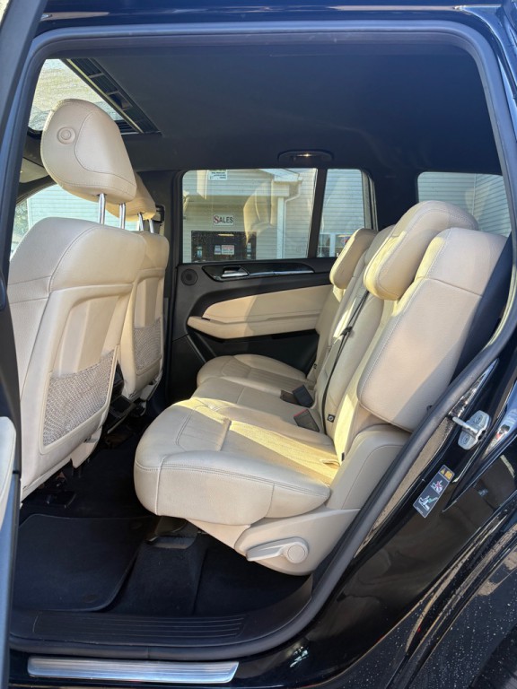 2017 Mercedes-Benz GLS-Class Image 10