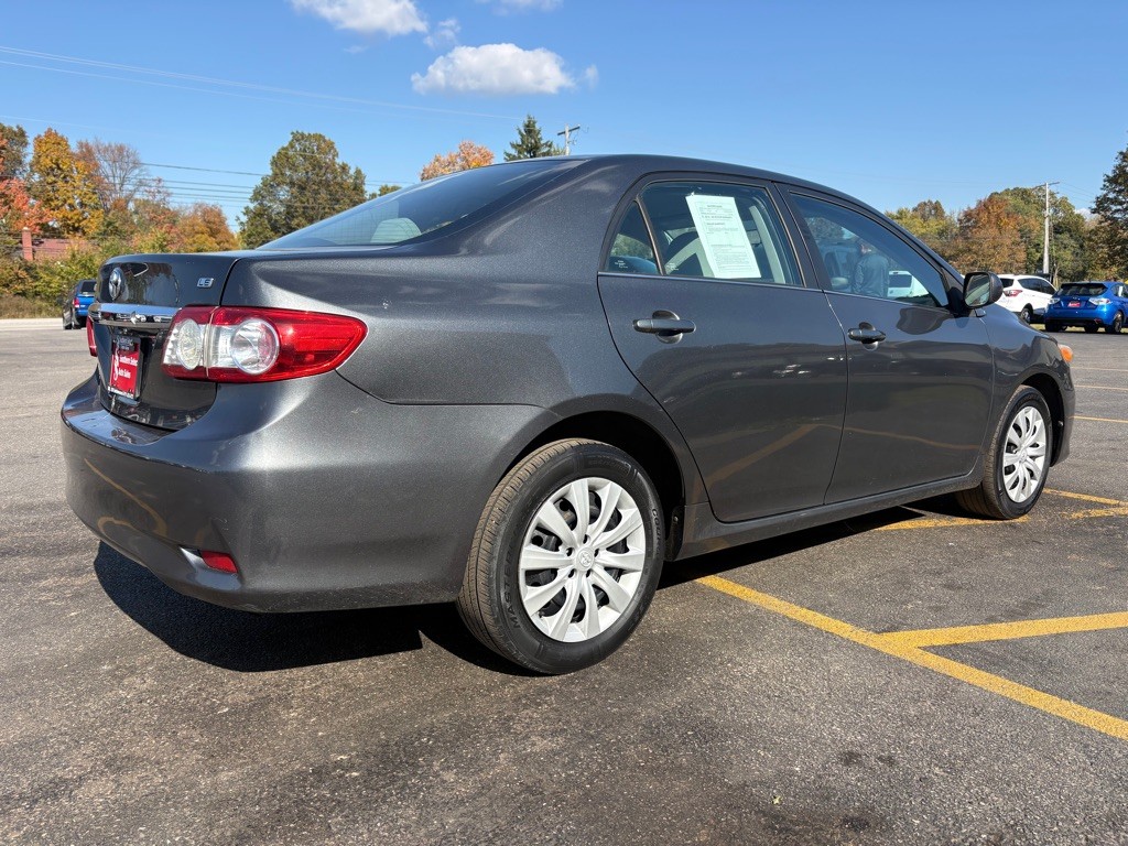 2013 Toyota Corolla Image 6