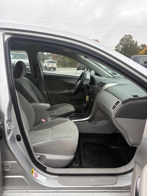 2009 Toyota Corolla Image 11