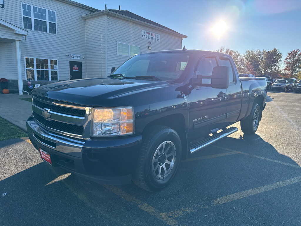 2010 Chevrolet Silverado 1500 Image 2