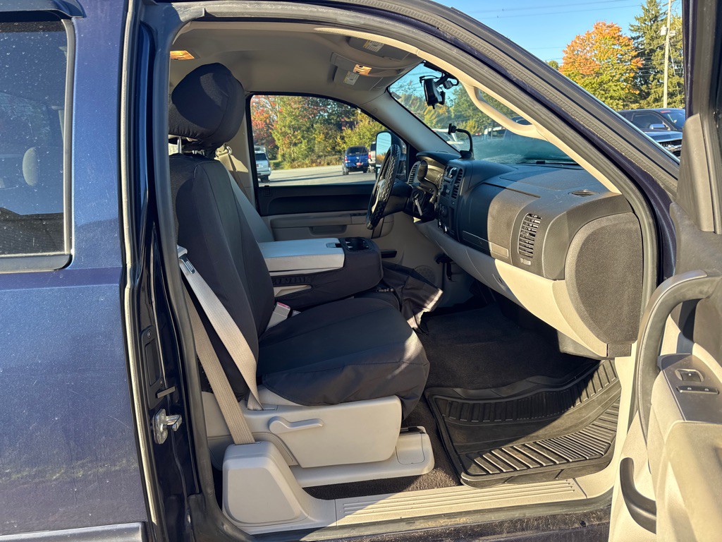 2010 Chevrolet Silverado 1500 Image 11