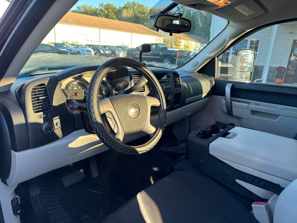 2010 Chevrolet Silverado 1500 Image 13