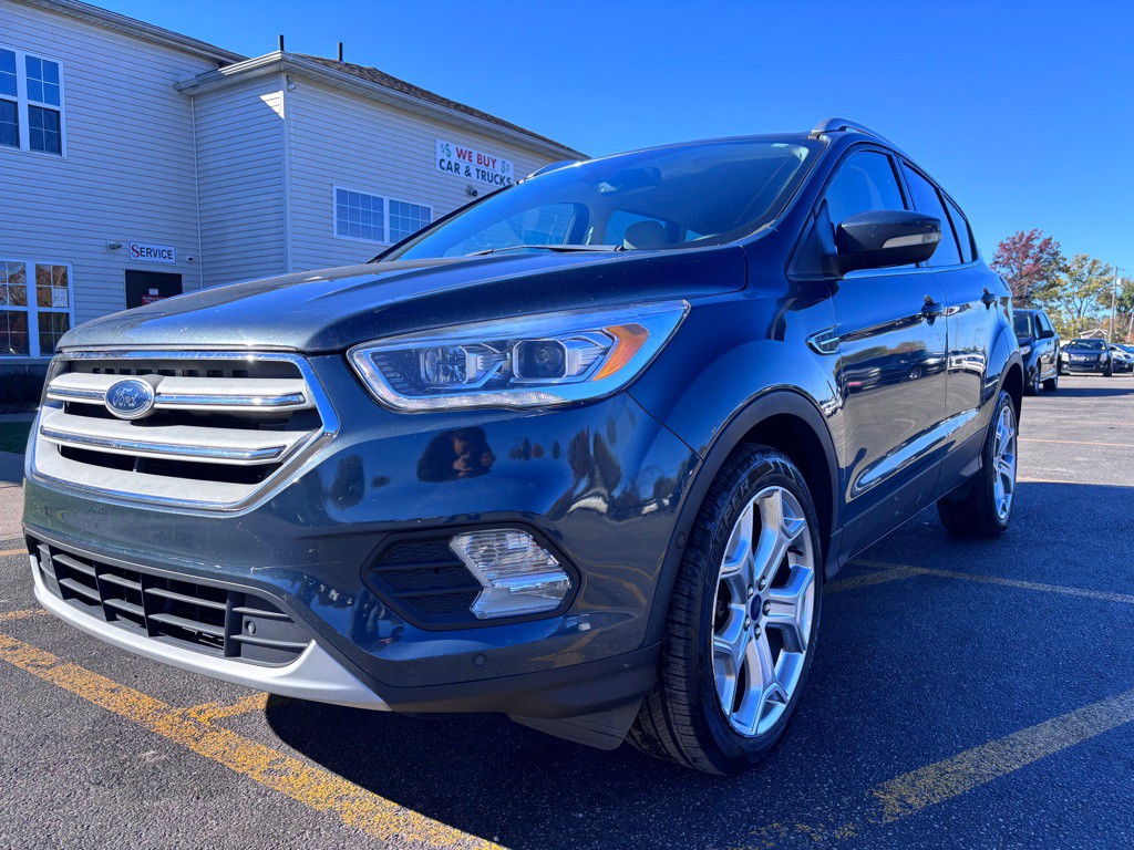 2019 Ford Escape Image 2