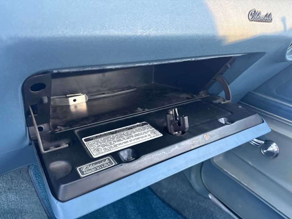 1974 Oldsmobile Cutlass Image 16