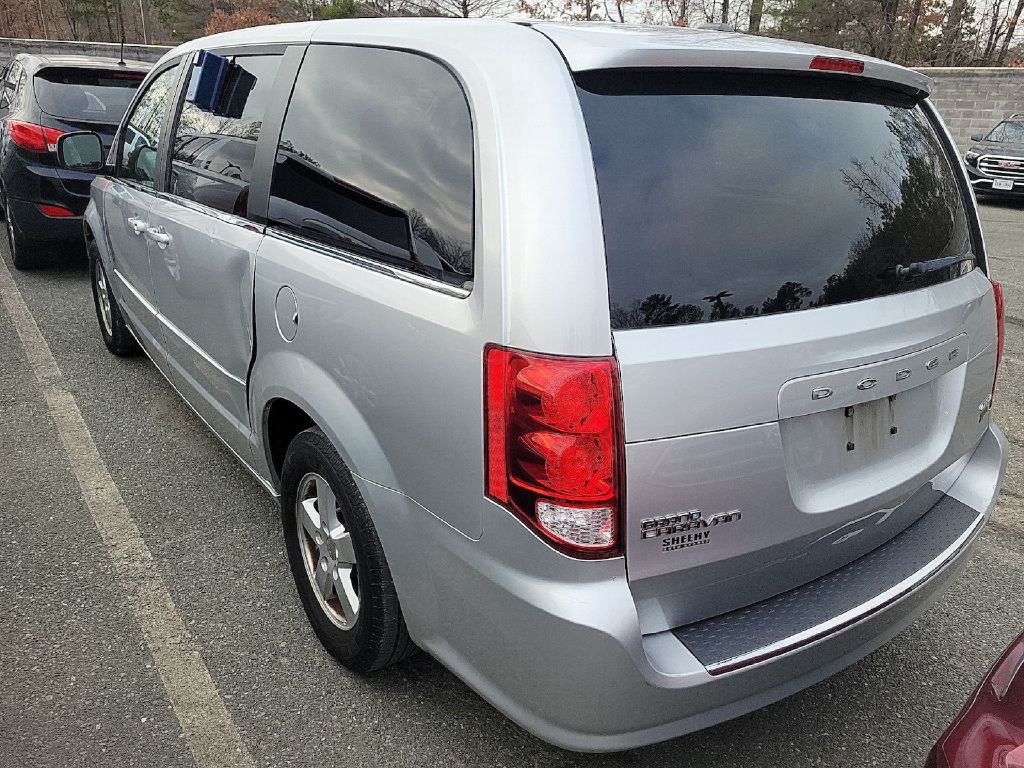 2012 Dodge Grand Caravan Image 2