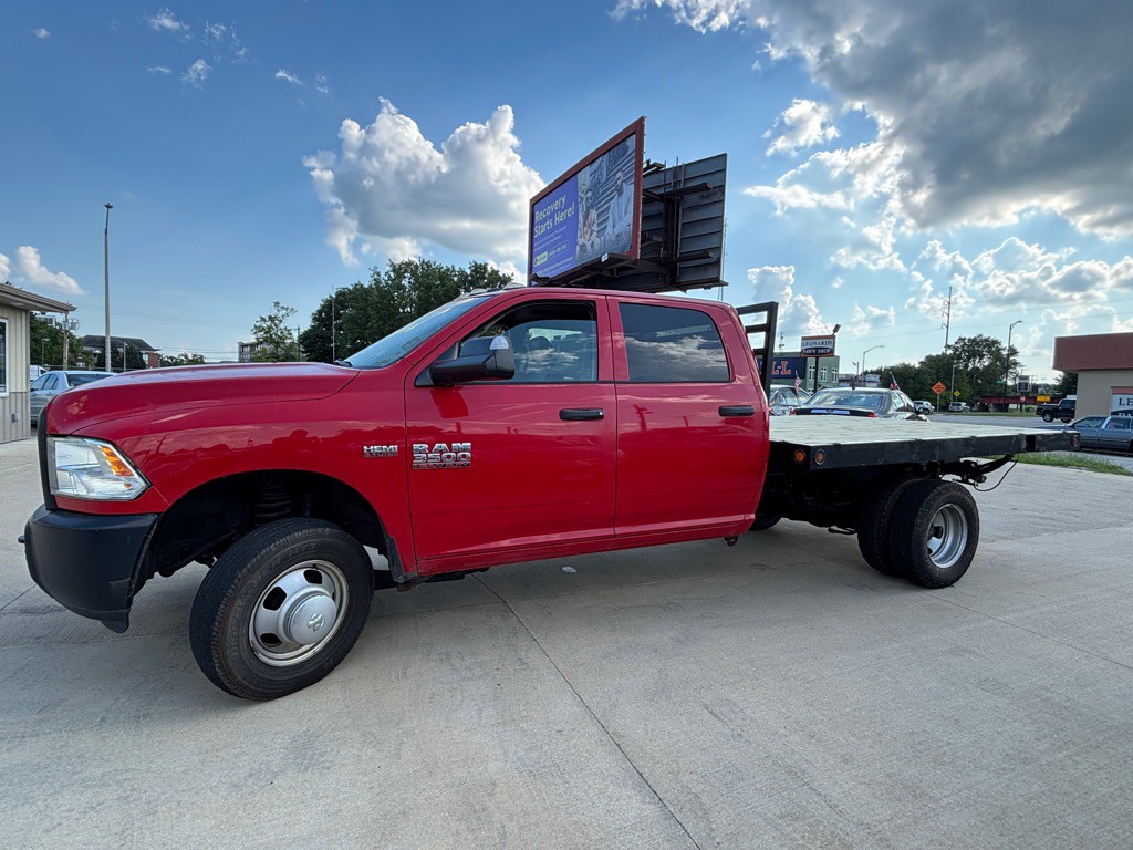 2017 RAM 3500 Image 2