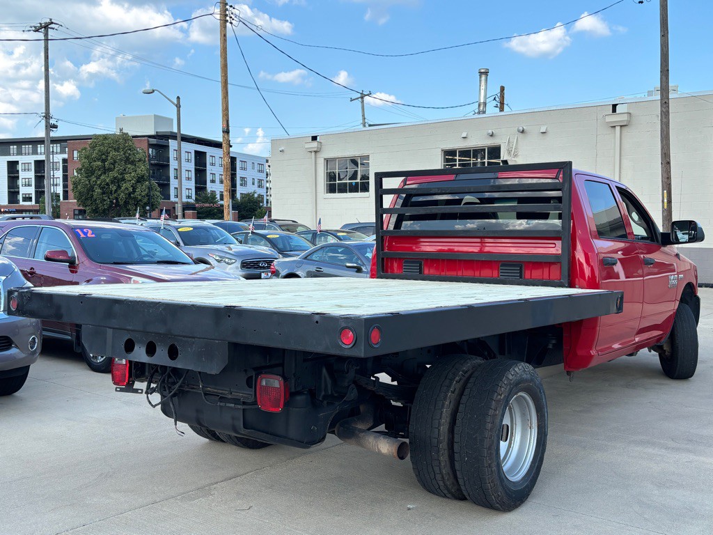 2017 RAM 3500 Image 3