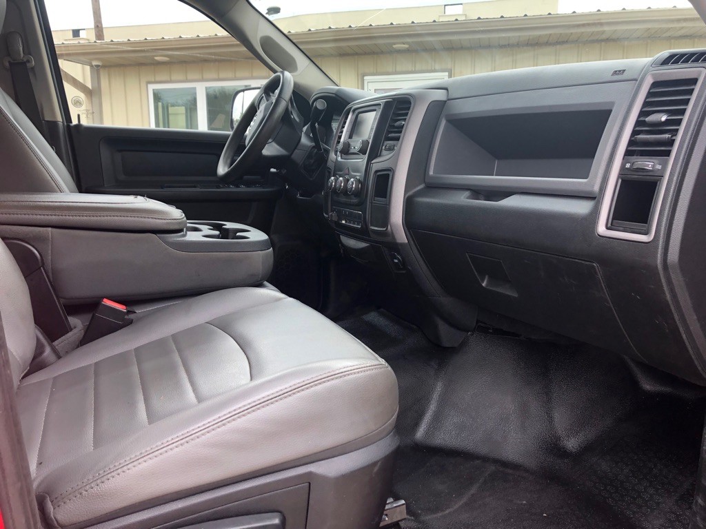 2017 RAM 3500 Image 12