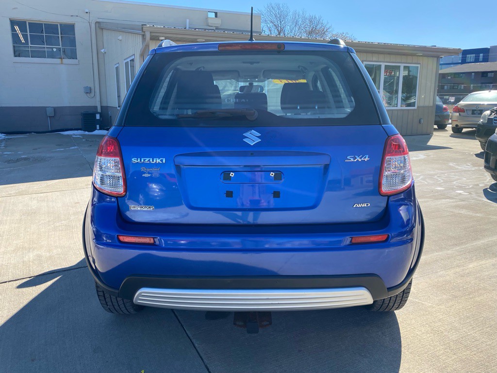2013 Suzuki SX4 Image 6