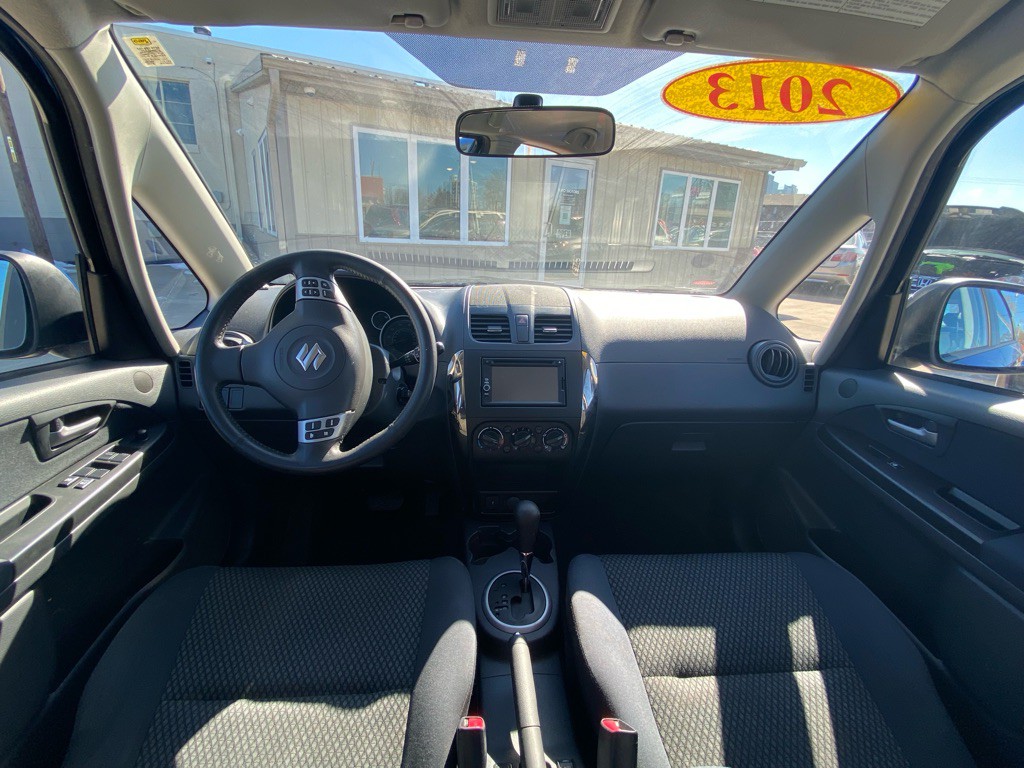 2013 Suzuki SX4 Image 14