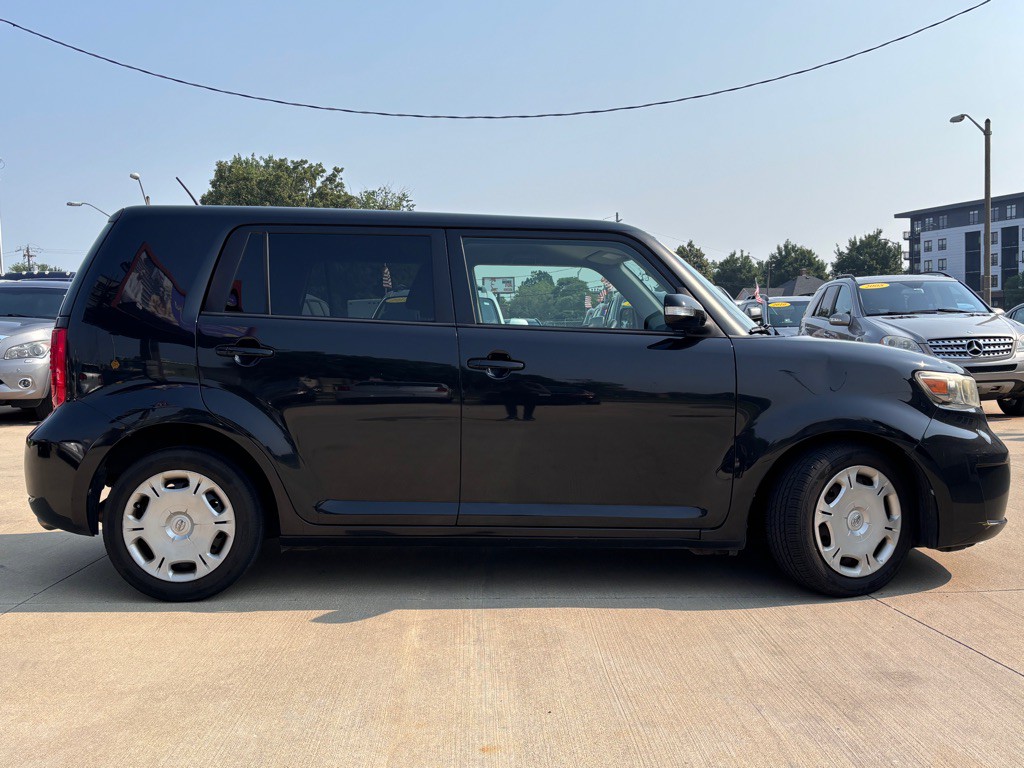 2009 Scion xB Image 6