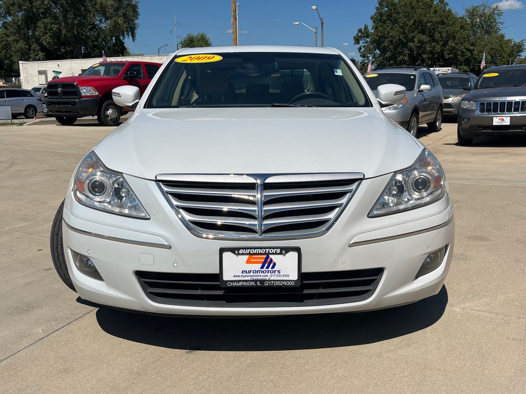2009 Hyundai Genesis Image 2