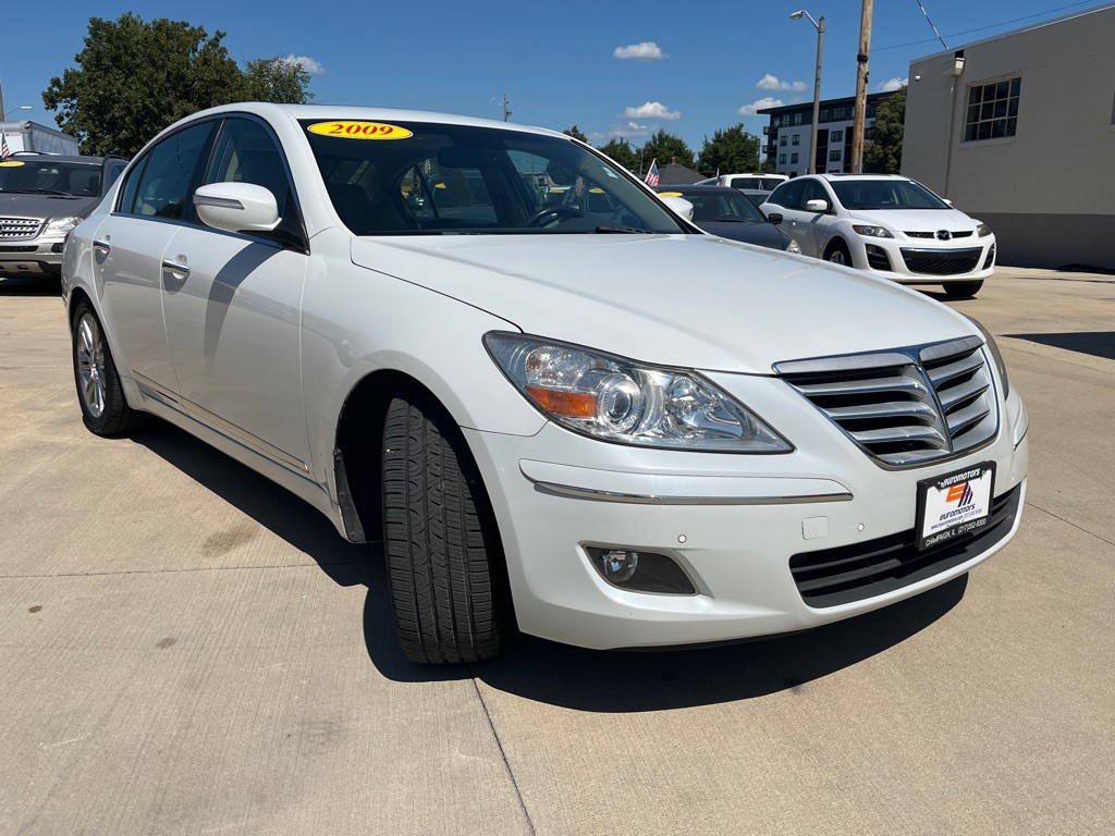 2009 Hyundai Genesis Image 3