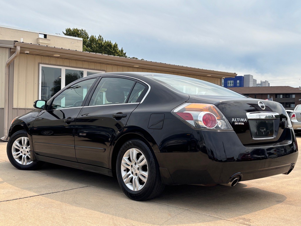 2012 Nissan Altima Image 3