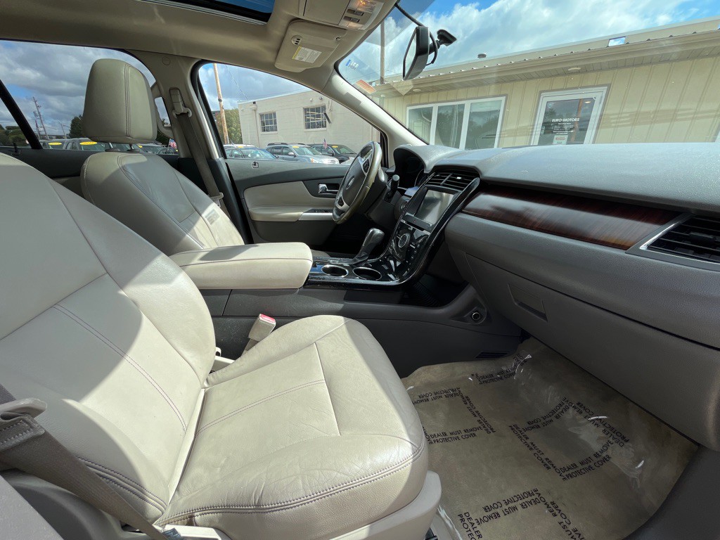 2011 Ford Edge Image 9
