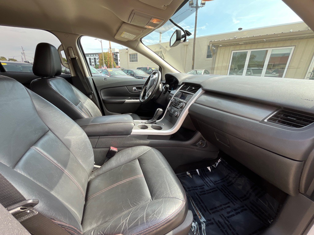 2012 Ford Edge Image 9