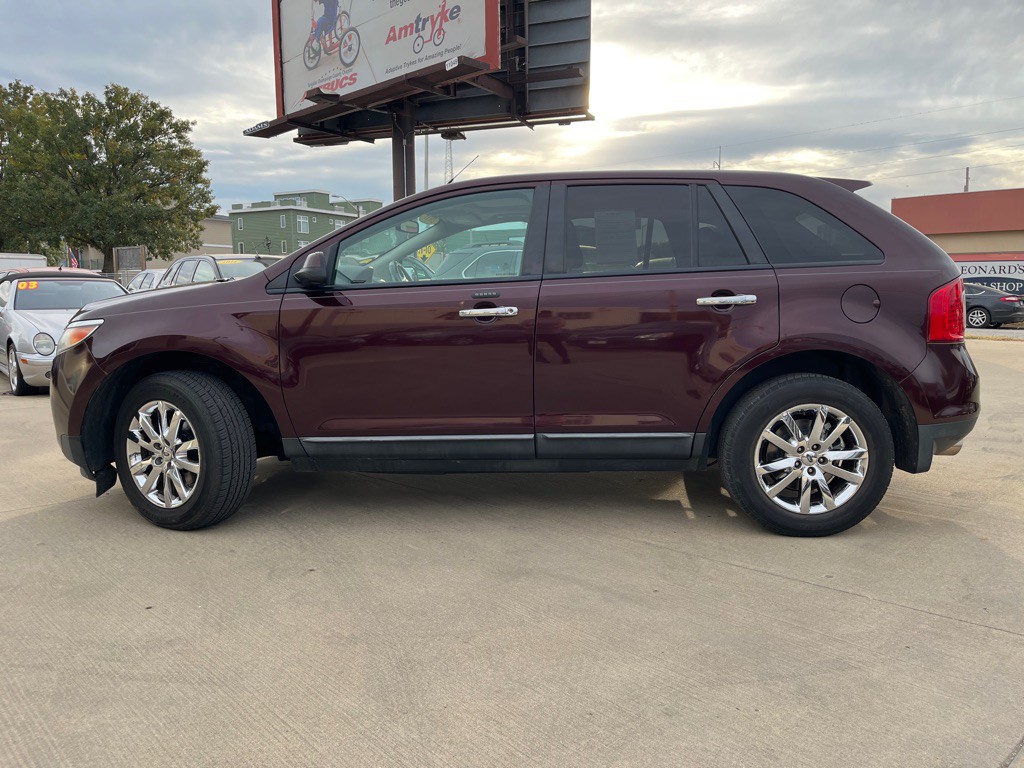 2011 Ford Edge Image 8