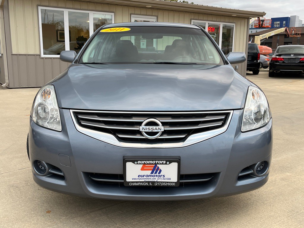 2011 Nissan Altima Image 2