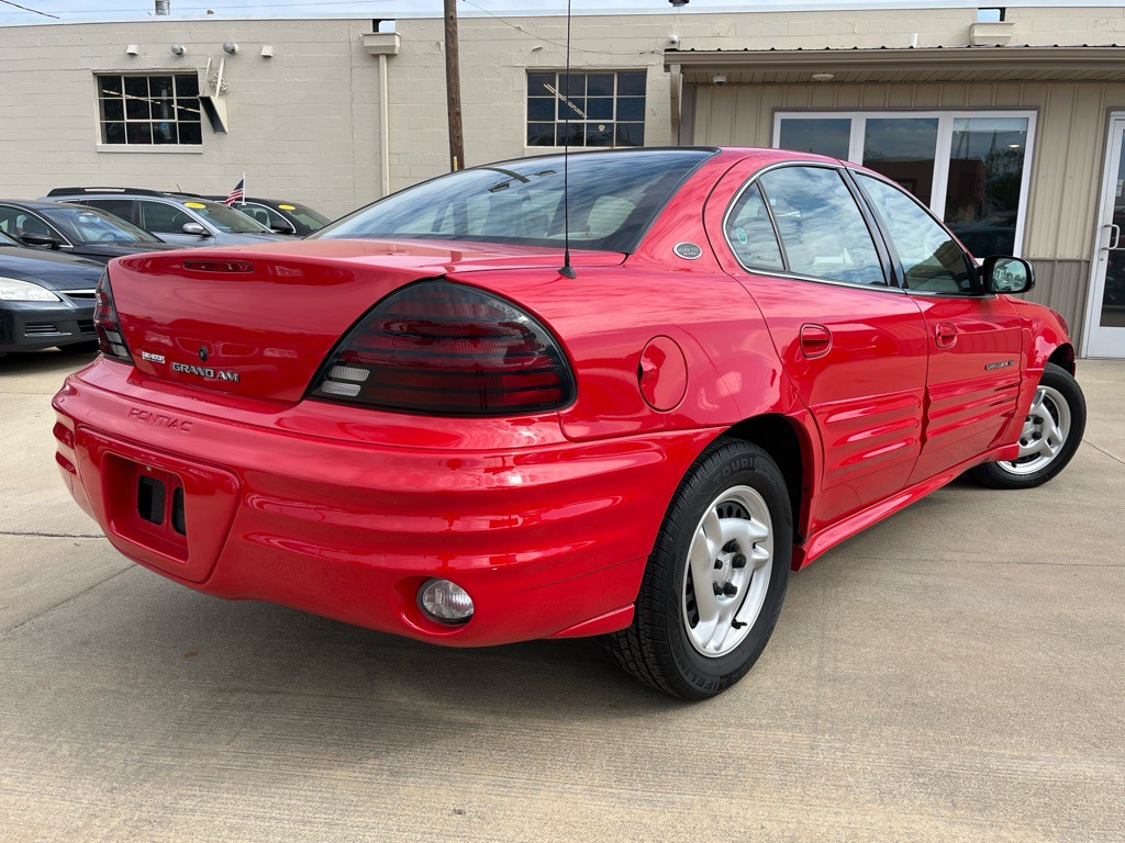 2000 Pontiac Grand Am Image 5