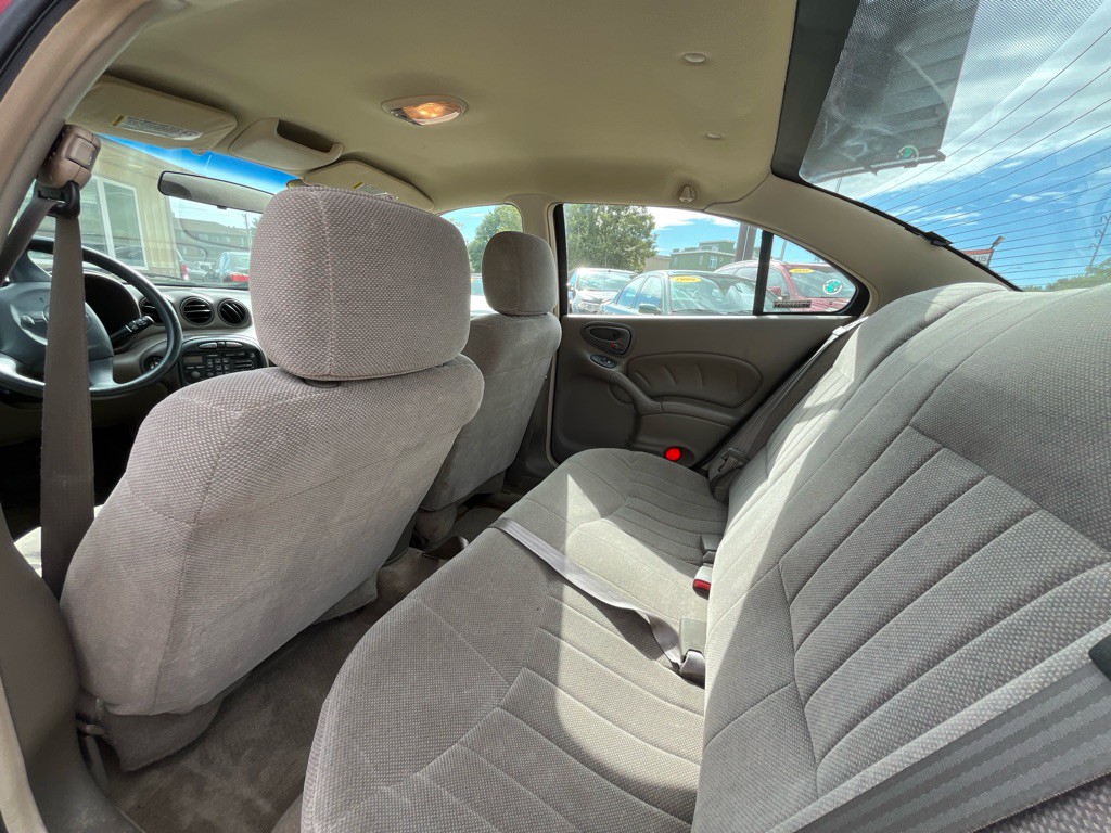 2000 Pontiac Grand Am Image 11