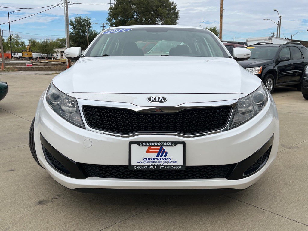 2011 Kia Optima Image 2