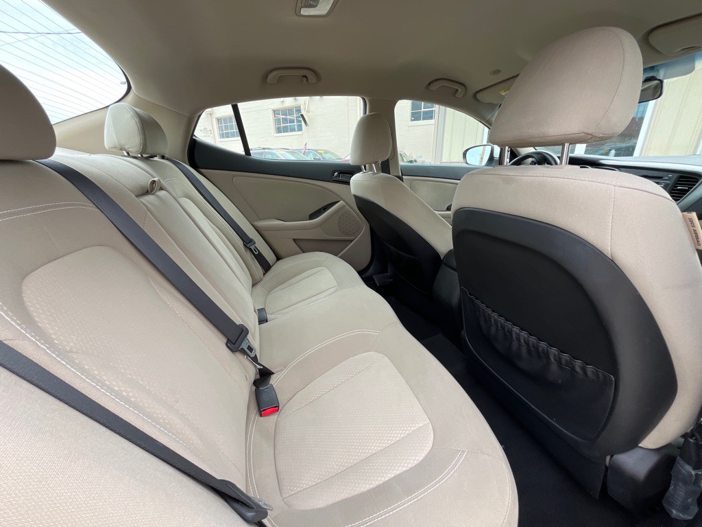 2011 Kia Optima Image 10