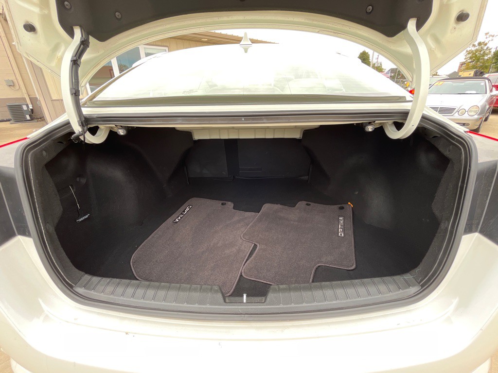 2011 Kia Optima Image 11