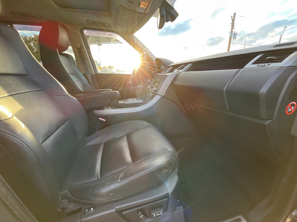 2008 Land Rover Range Rover Sport Image 9