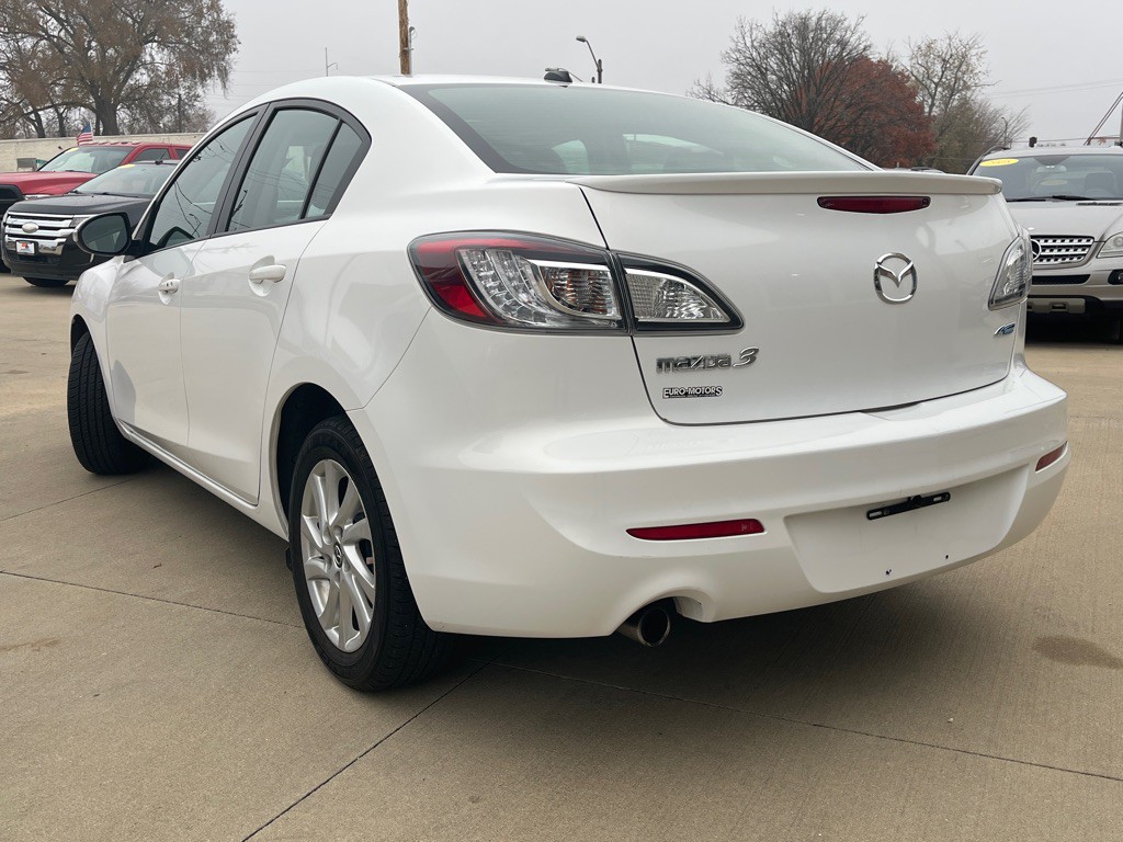 2013 Mazda Mazda3 Image 7