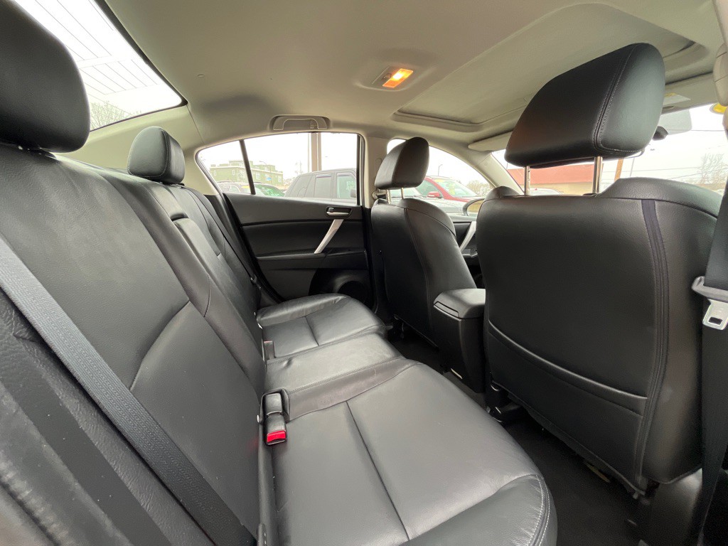 2013 Mazda Mazda3 Image 10