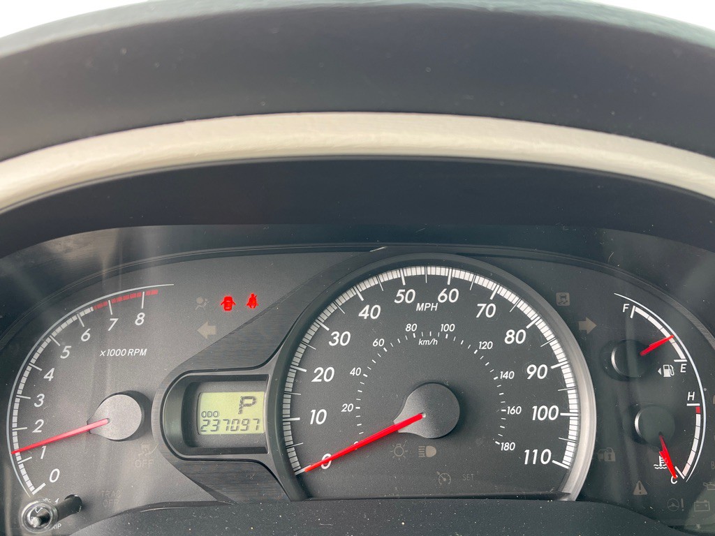 2012 Toyota Sienna Image 18