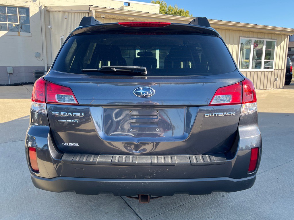 2013 Subaru Outback Image 6