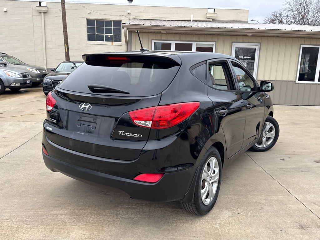 2012 Hyundai Tucson Image 6