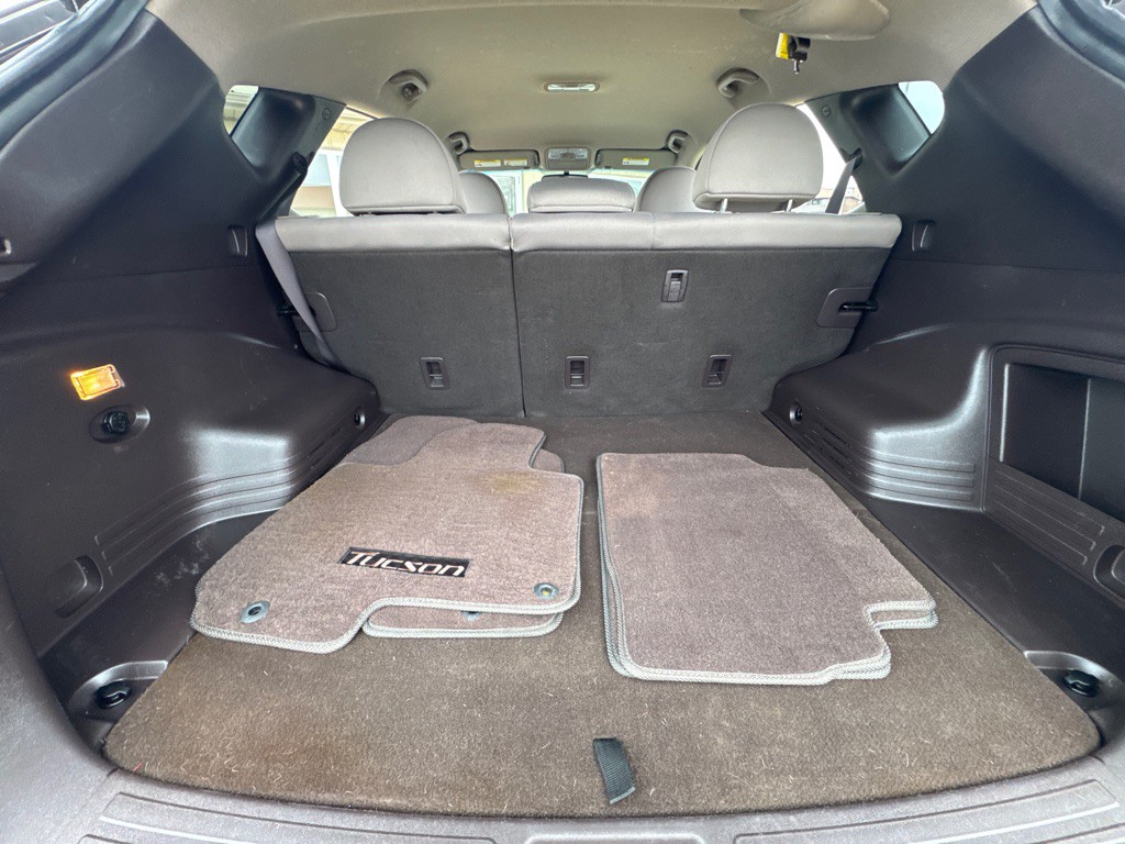 2012 Hyundai Tucson Image 8