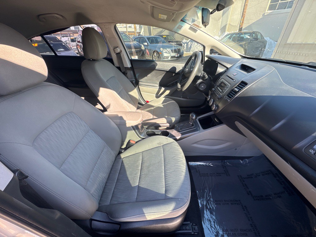 2015 Kia Forte Image 5