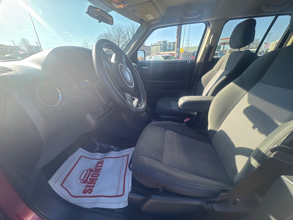 2015 Jeep Patriot Image 12
