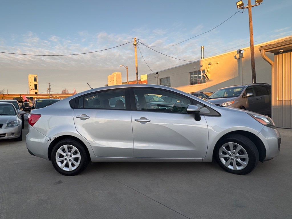 2013 Kia Rio Image 4