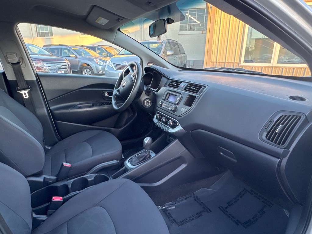 2013 Kia Rio Image 5