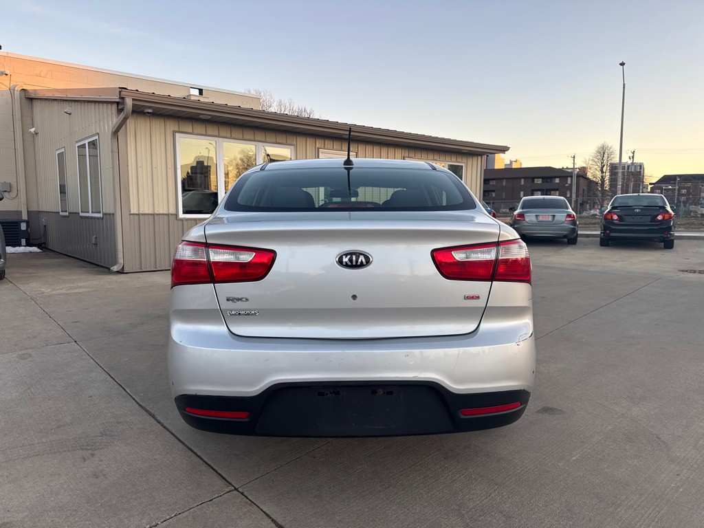 2013 Kia Rio Image 8