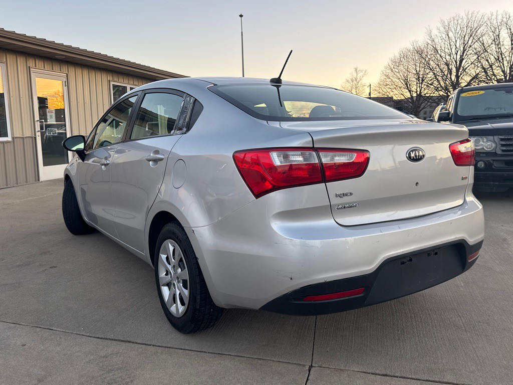 2013 Kia Rio Image 10