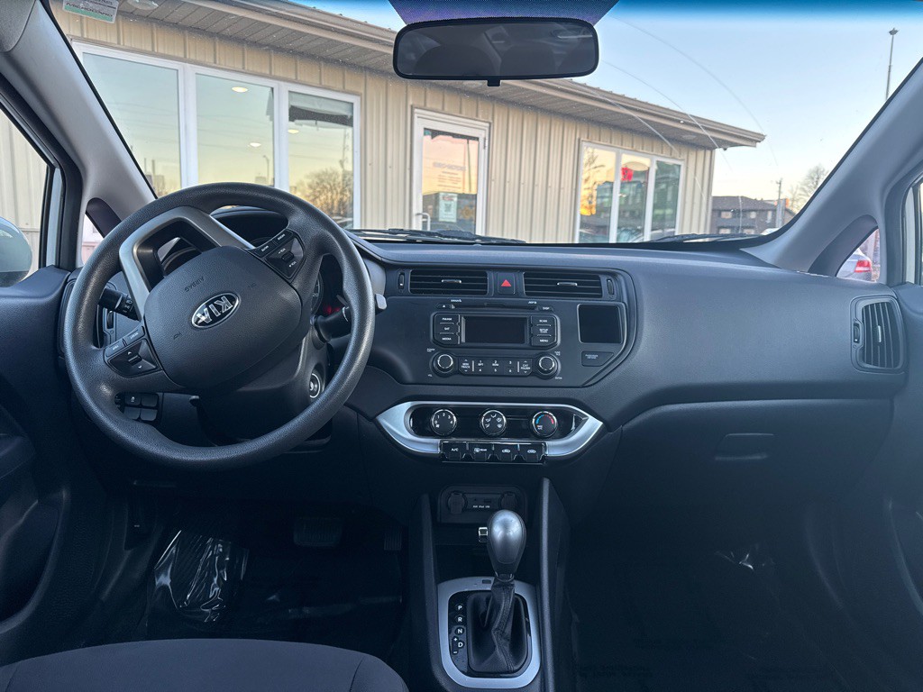 2013 Kia Rio Image 12