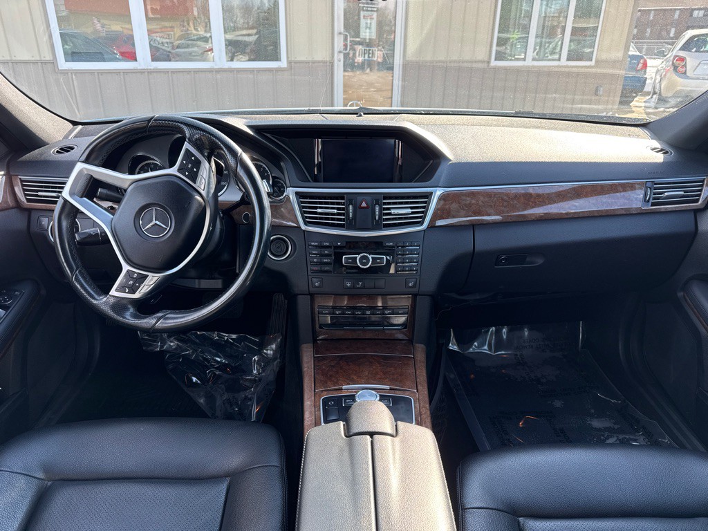 2013 Mercedes-Benz E-Class Image 13