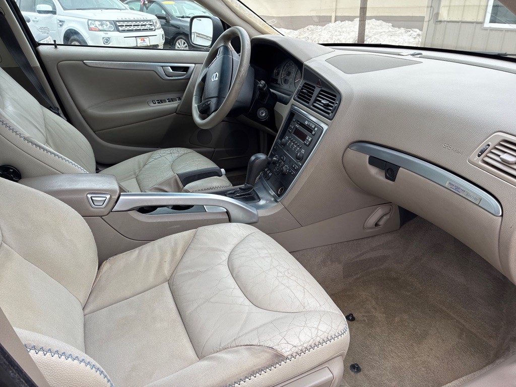 2006 Volvo XC70 Image 9