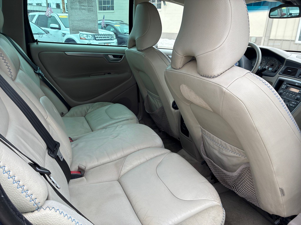 2006 Volvo XC70 Image 10