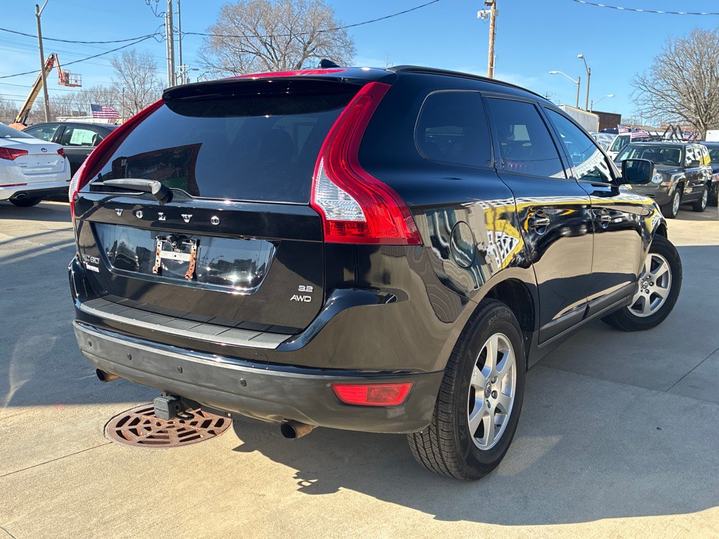 2010 Volvo XC60 Image 5